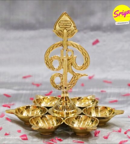 Om Arumuga Vilakku 7.5 Inches